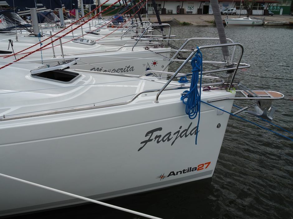 Antila 27 Family | Frajda