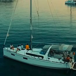 Beneteau Oceanis 38.1 | Sail Pride