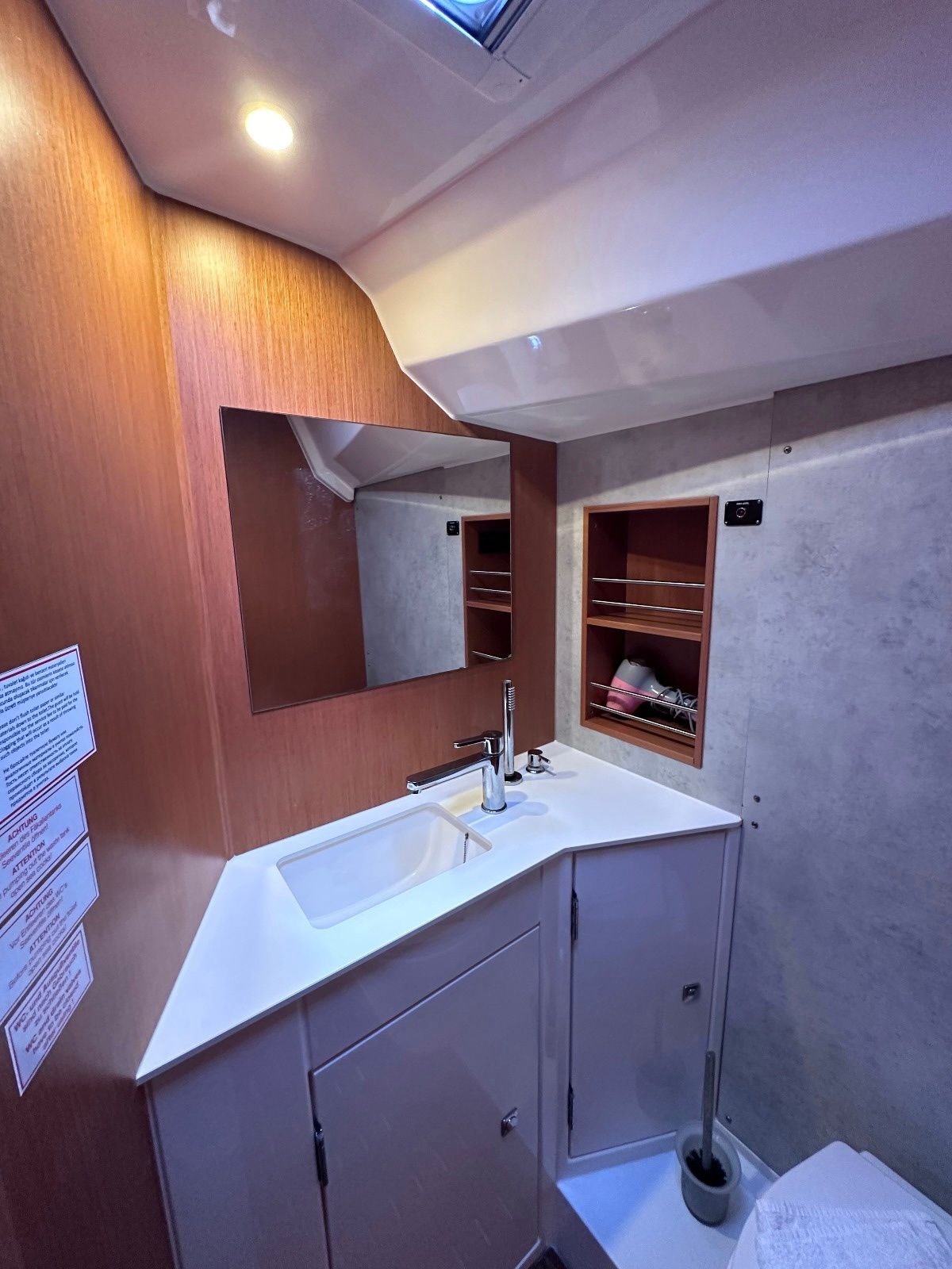 Bavaria C42 | Sail Scorpius