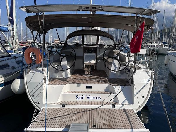 Bavaria Cruiser 46 | Sail Venus