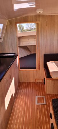 Weekend 820 | Lipsi Deluxe