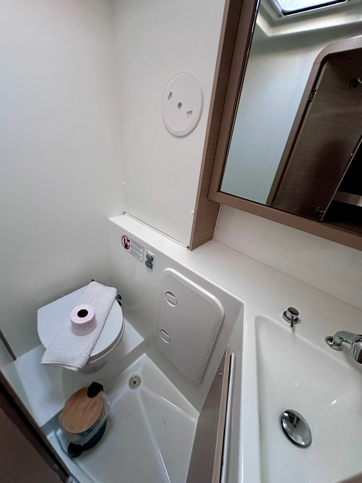 Lagoon 42 | Sail Proteus