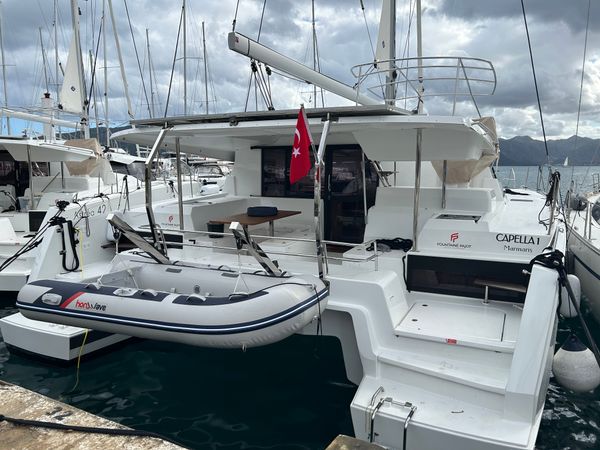 Fountaine Pajot Astrea 42 | Capella 1