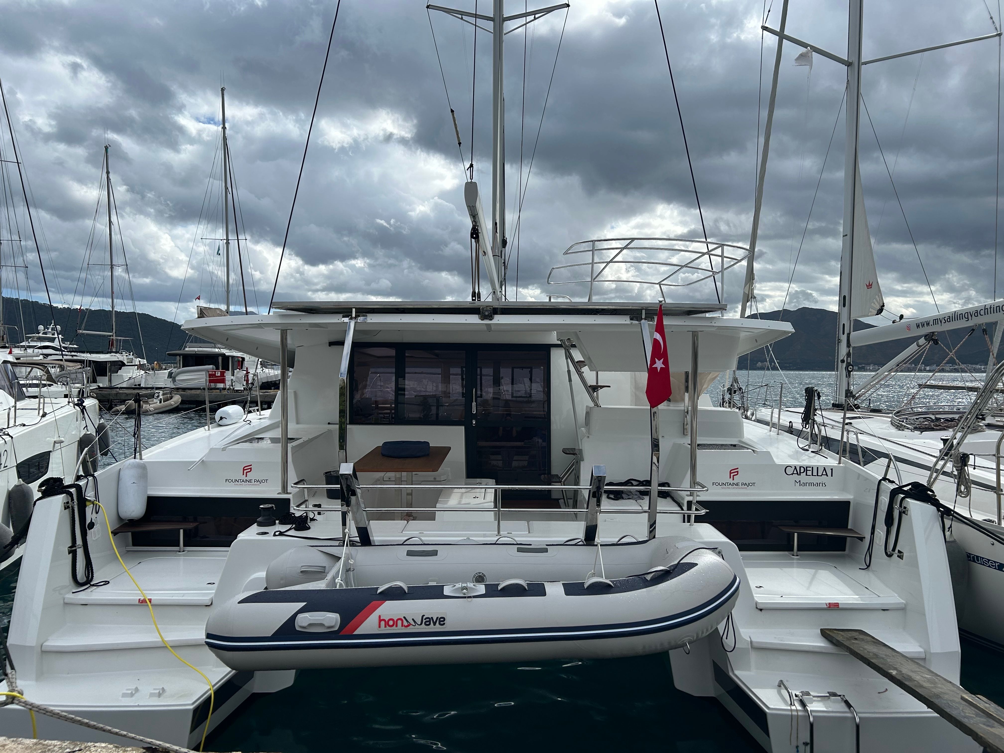 Fountaine Pajot Astrea 42 | Capella 1
