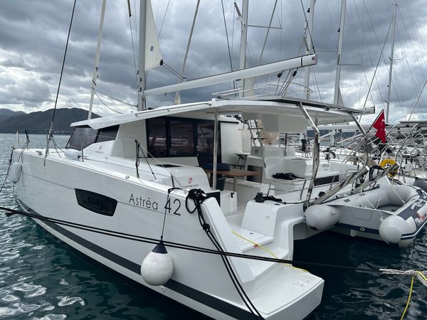 Fountaine Pajot Astrea 42 | Capella 1