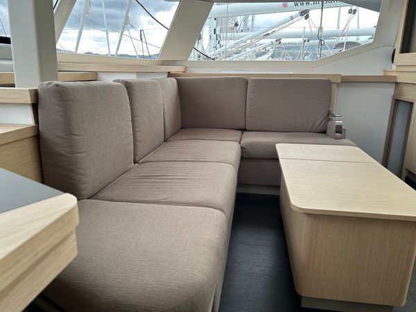 Fountaine Pajot Astrea 42 | Capella 1