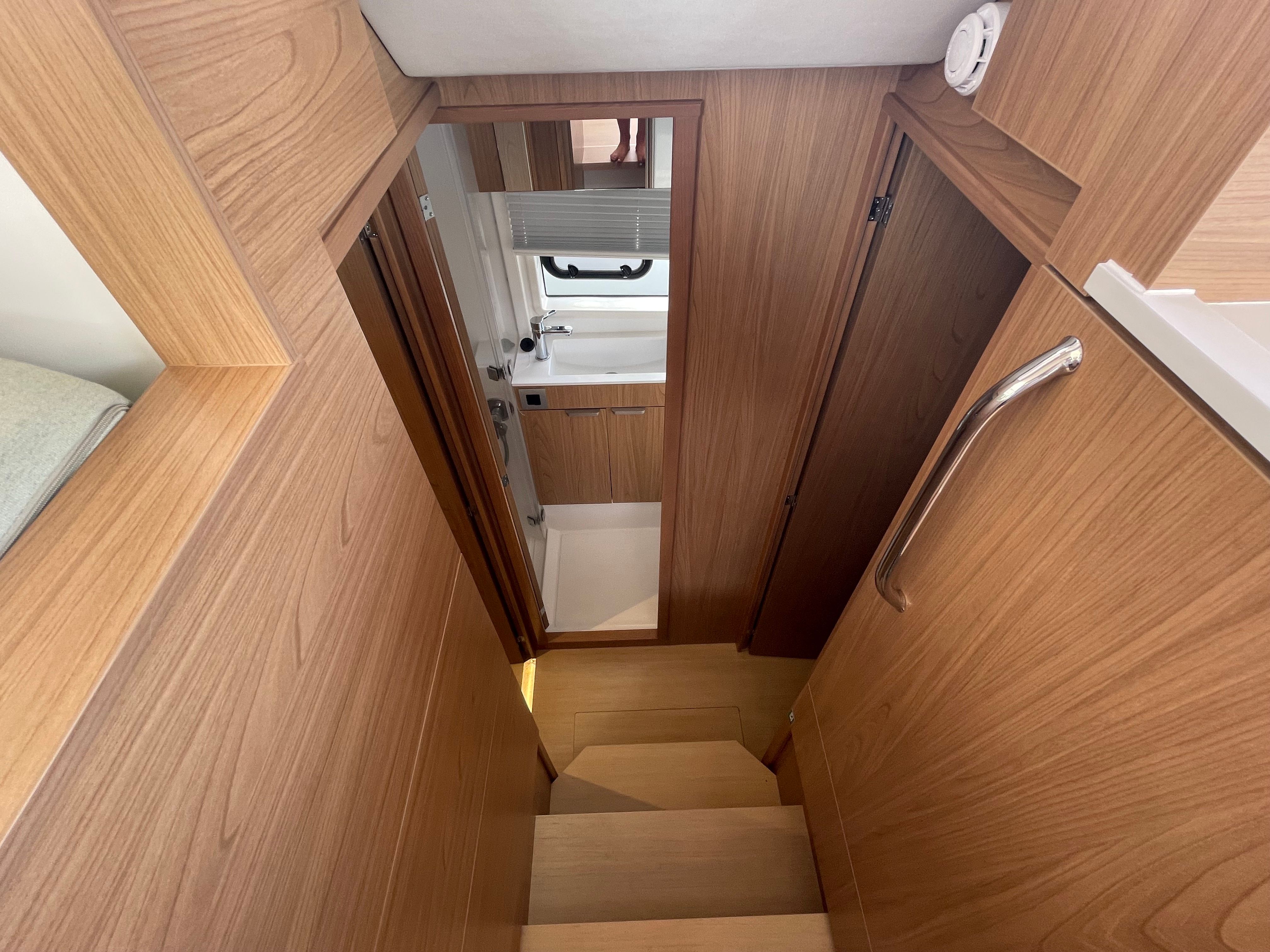 Bali Catsmart | First Toy