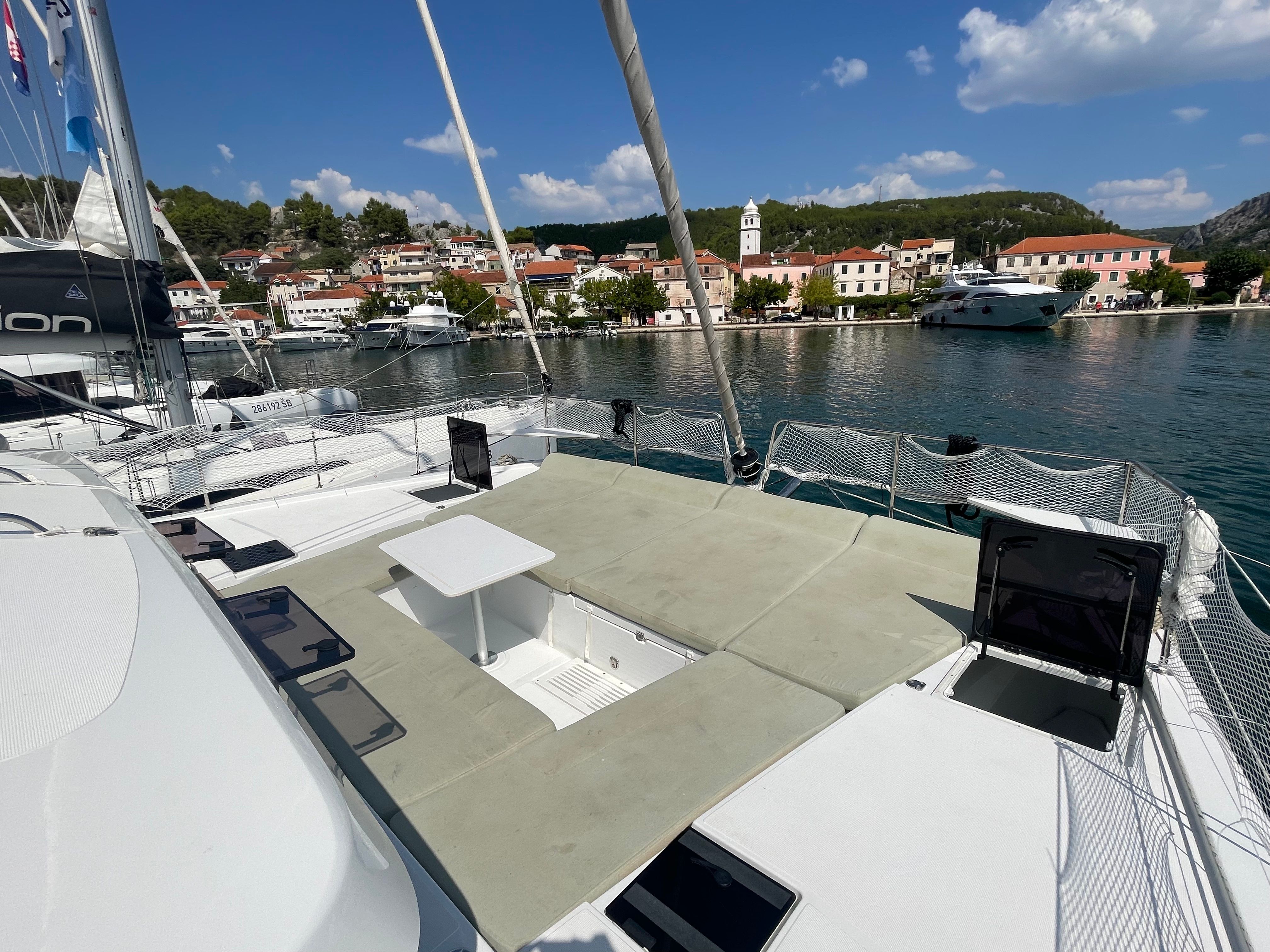 Bali Catsmart | First Toy