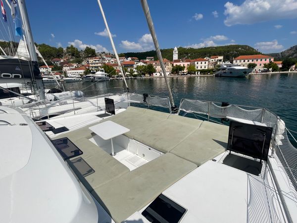 Bali Catsmart | First Toy