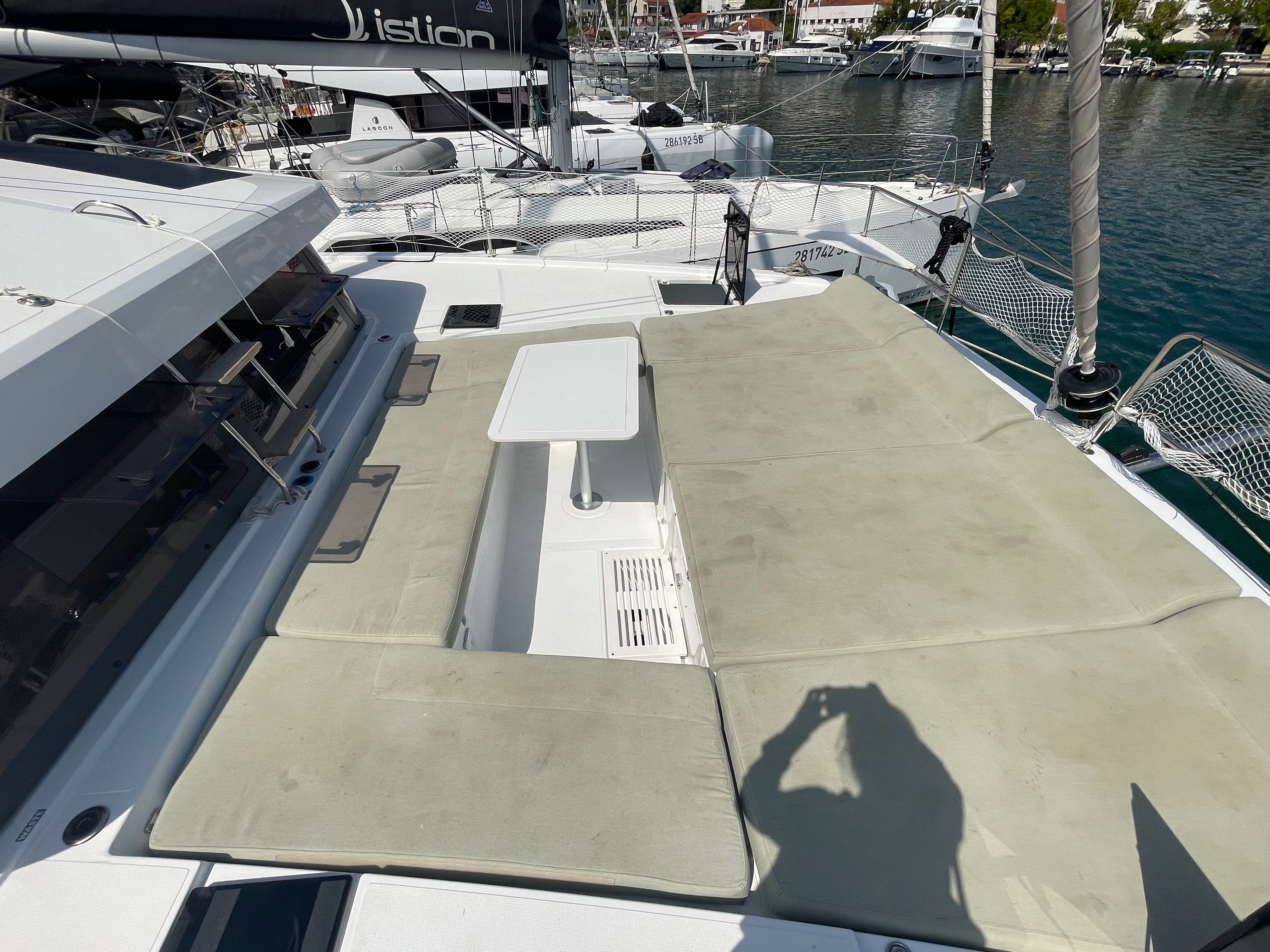 Bali Catsmart | First Toy