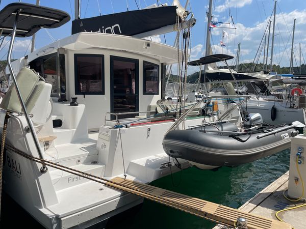 Bali Catsmart | First Toy