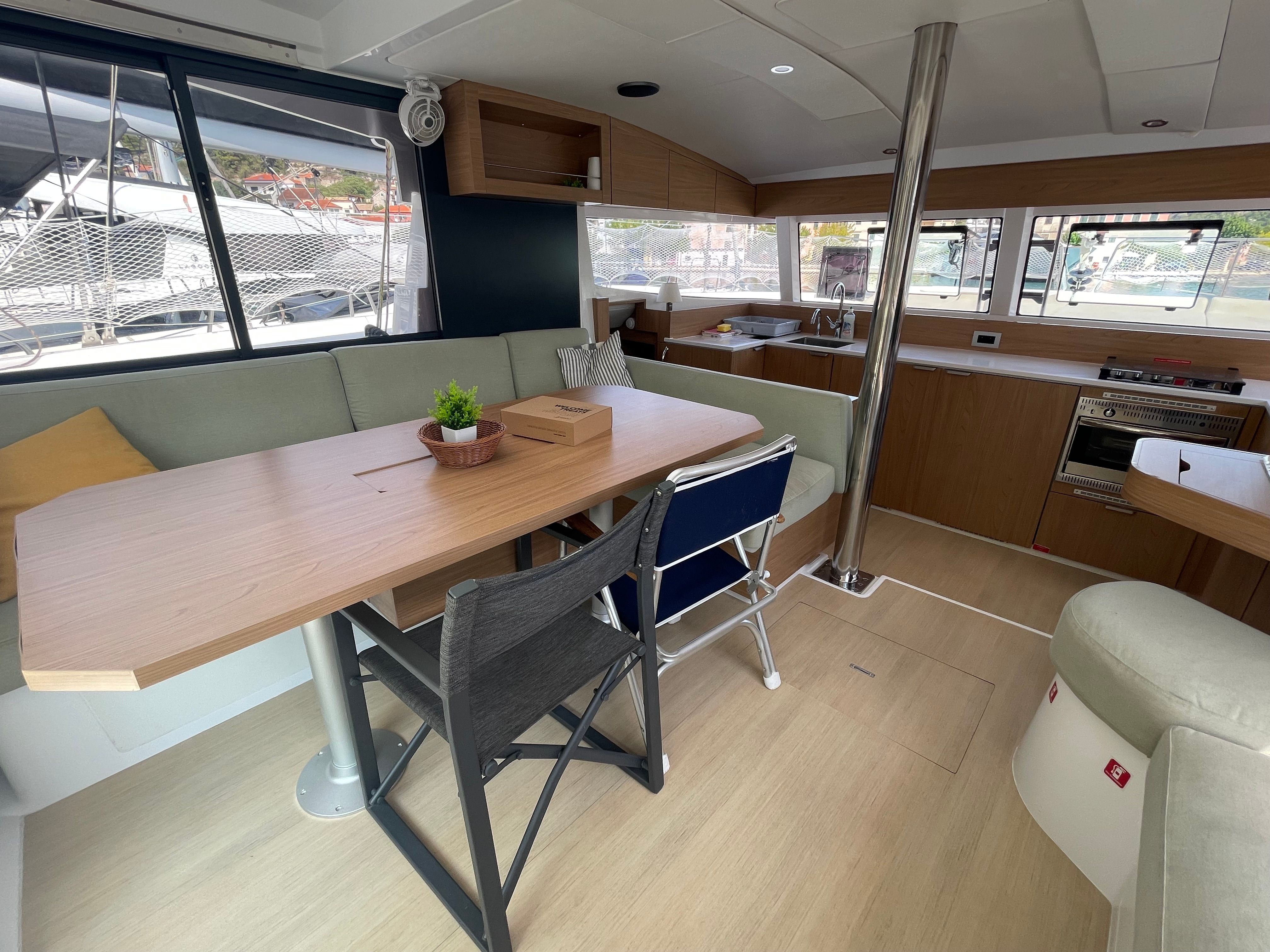 Bali Catsmart | First Toy