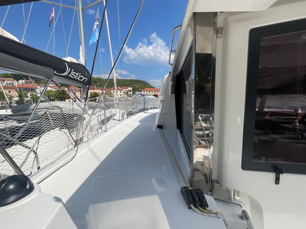 Bali Catsmart | First Toy