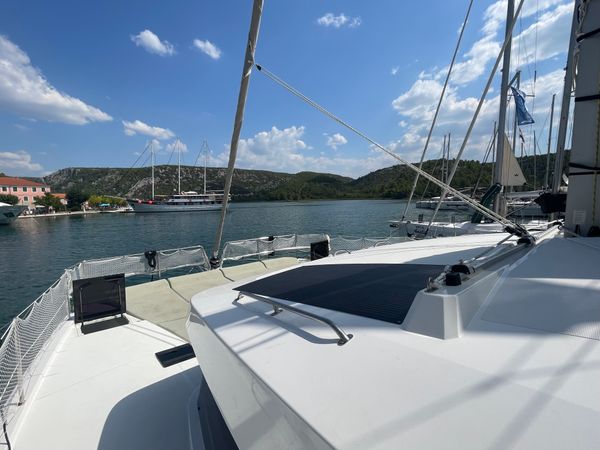 Bali Catsmart | First Toy