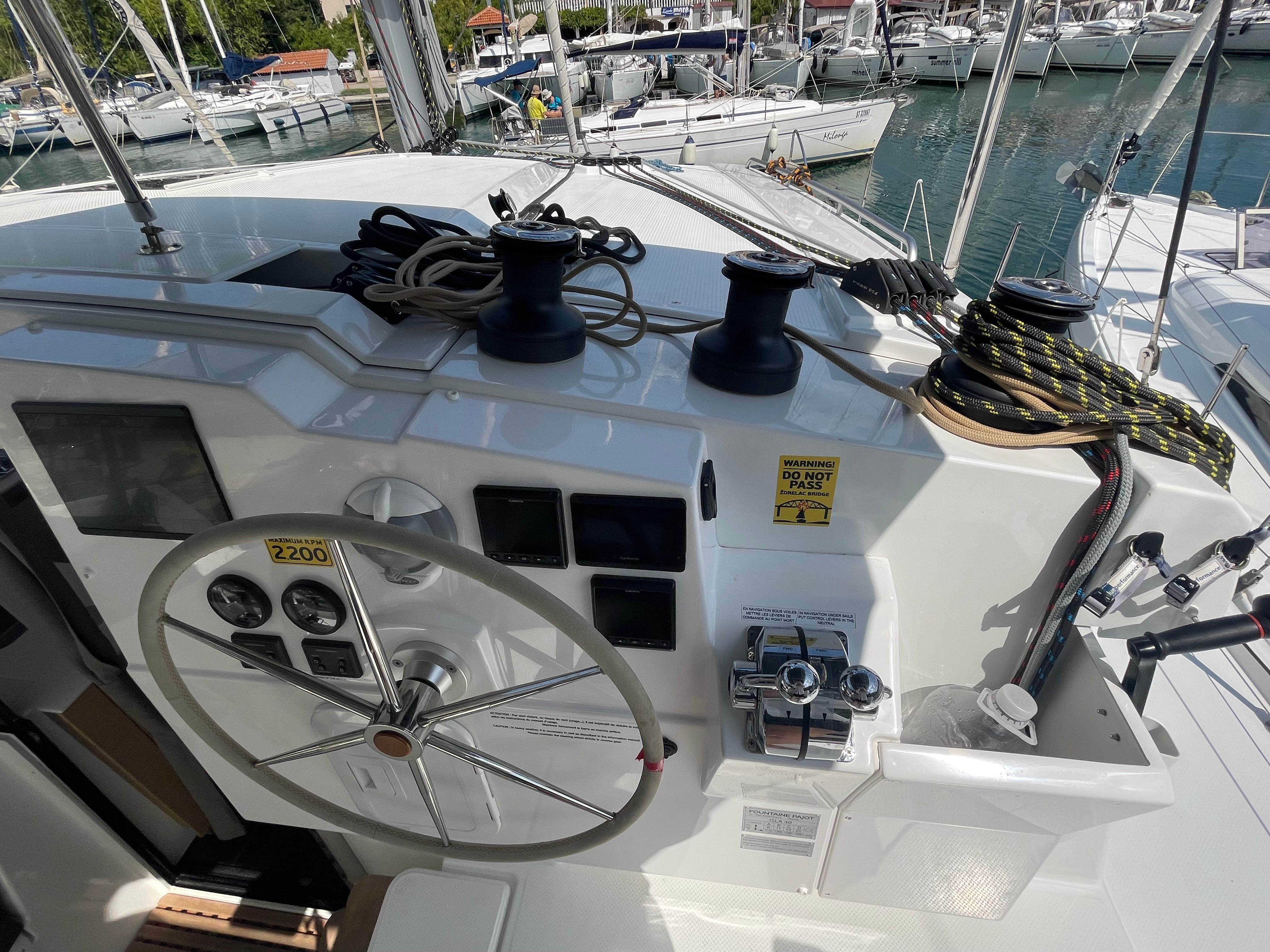 Fountaine Pajot Isla 40 | First Step