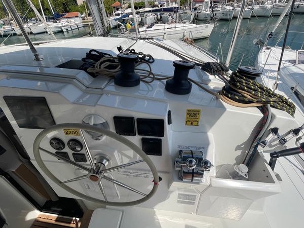 Fountaine Pajot Isla 40 | First Step
