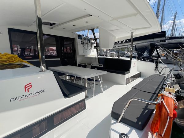 Fountaine Pajot Isla 40 | First Step
