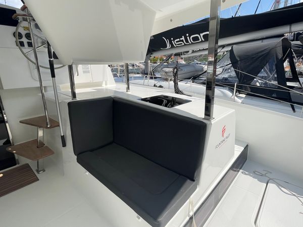 Fountaine Pajot Isla 40 | First Step