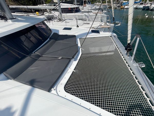 Fountaine Pajot Isla 40 | First Step