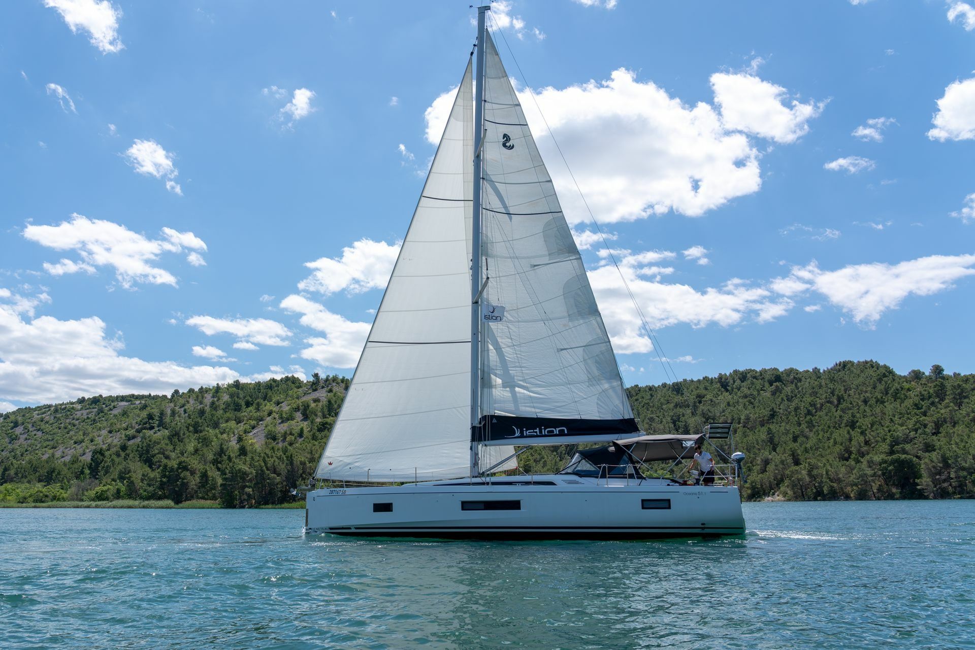 Beneteau Oceanis 51.1 | First Friendship