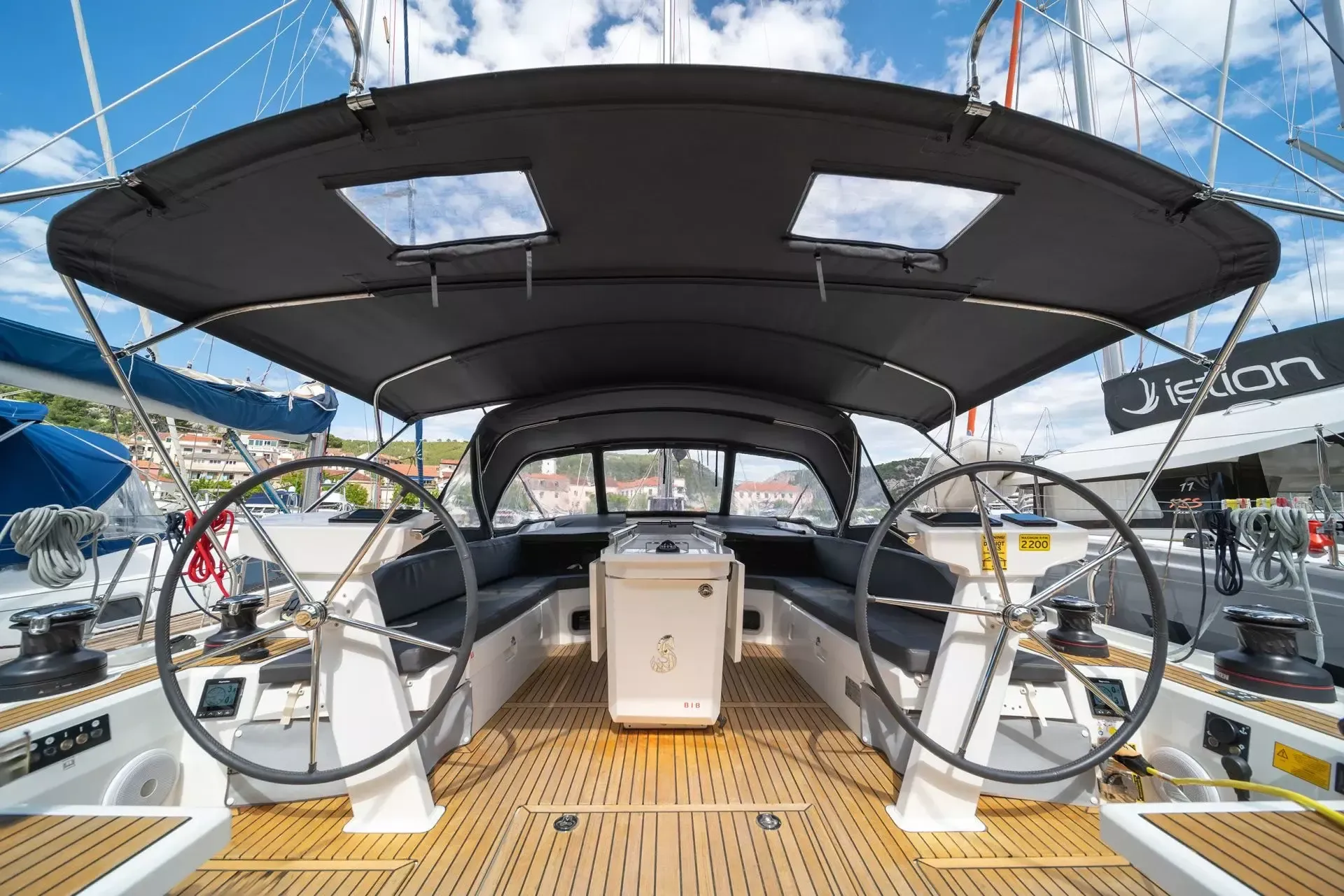 Beneteau Oceanis 51.1 | First Friendship