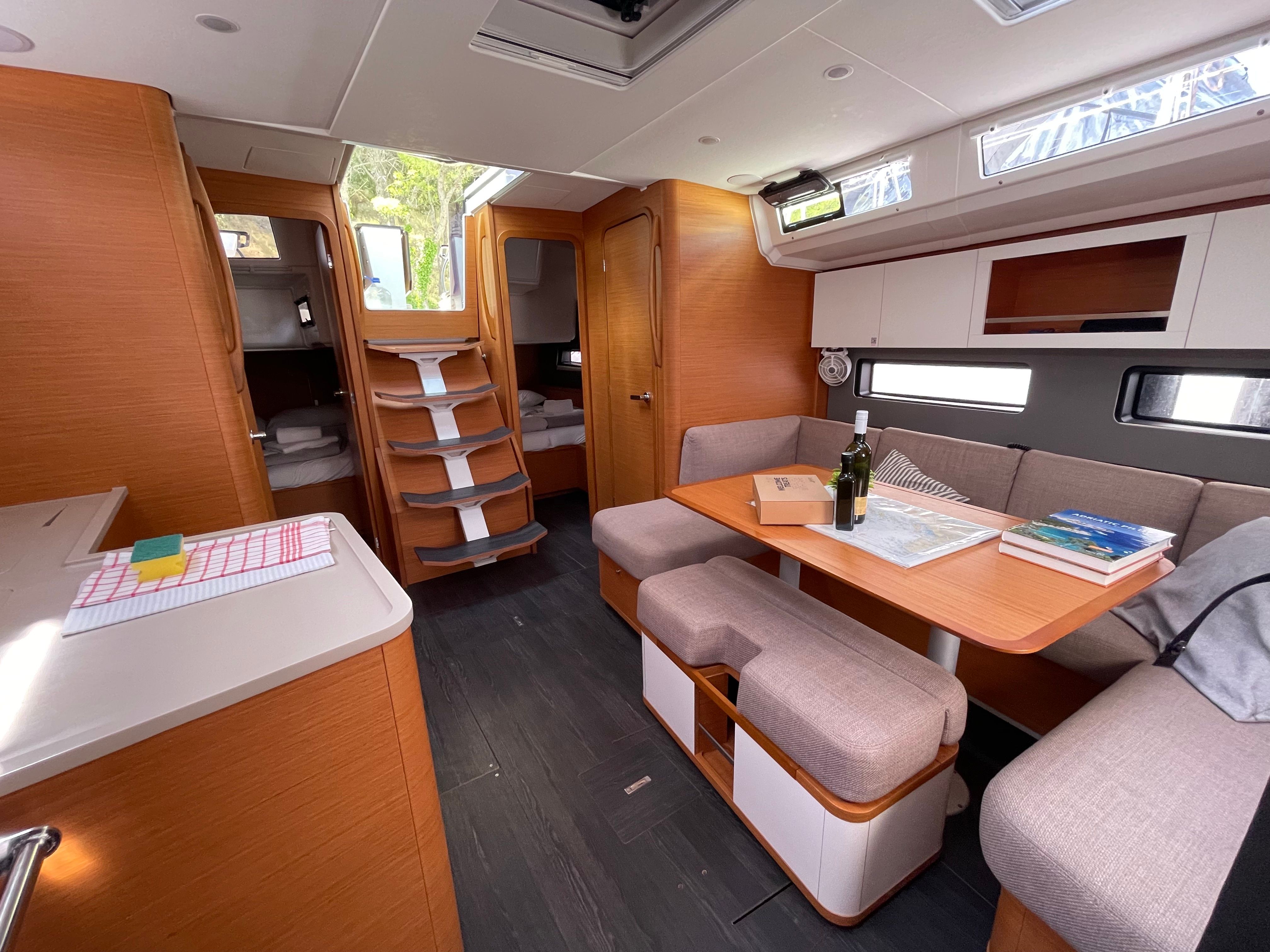 Dufour 41 | First Song