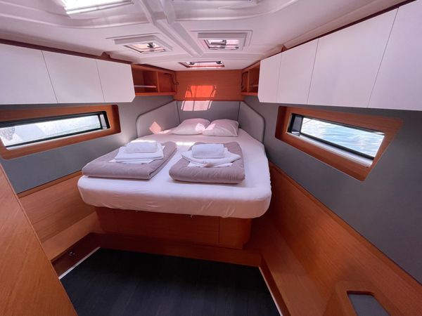 Dufour 41 | First Song