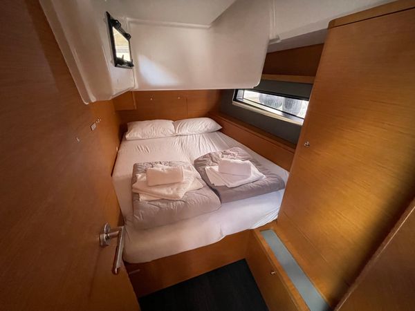 Dufour 41 | First Song