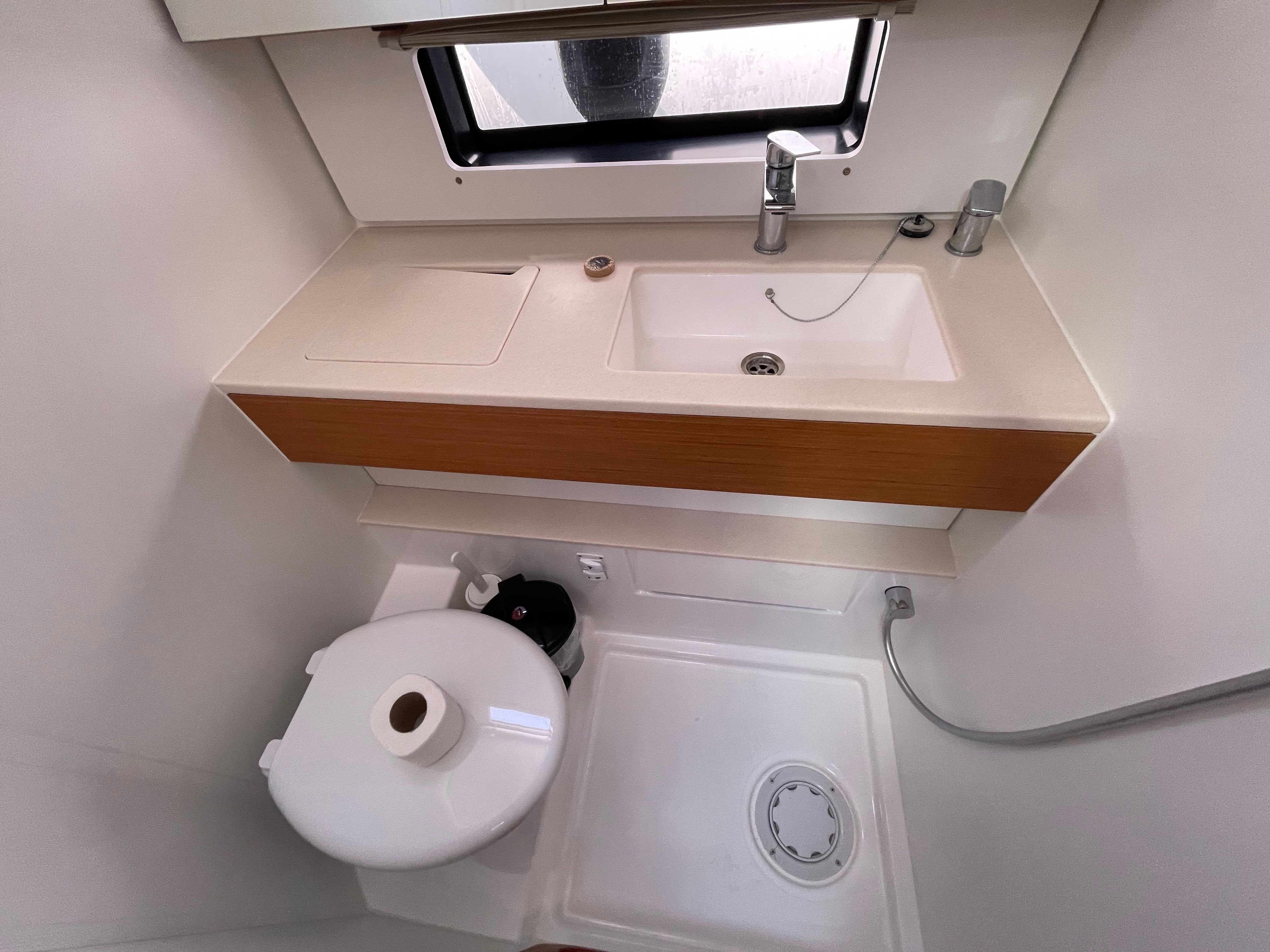 Dufour 41 | First Song