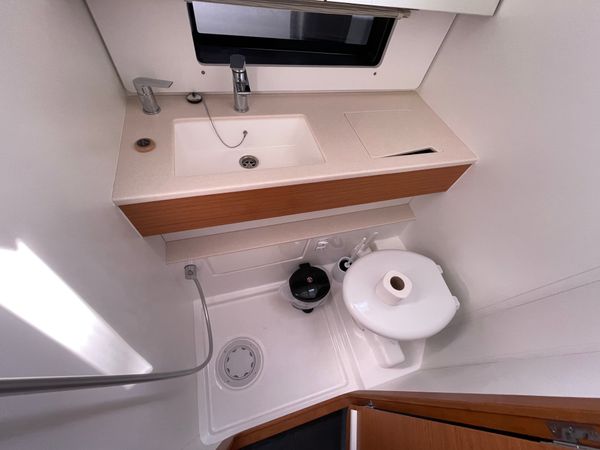 Dufour 41 | First Song