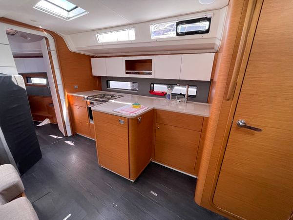 Dufour 41 | First Song