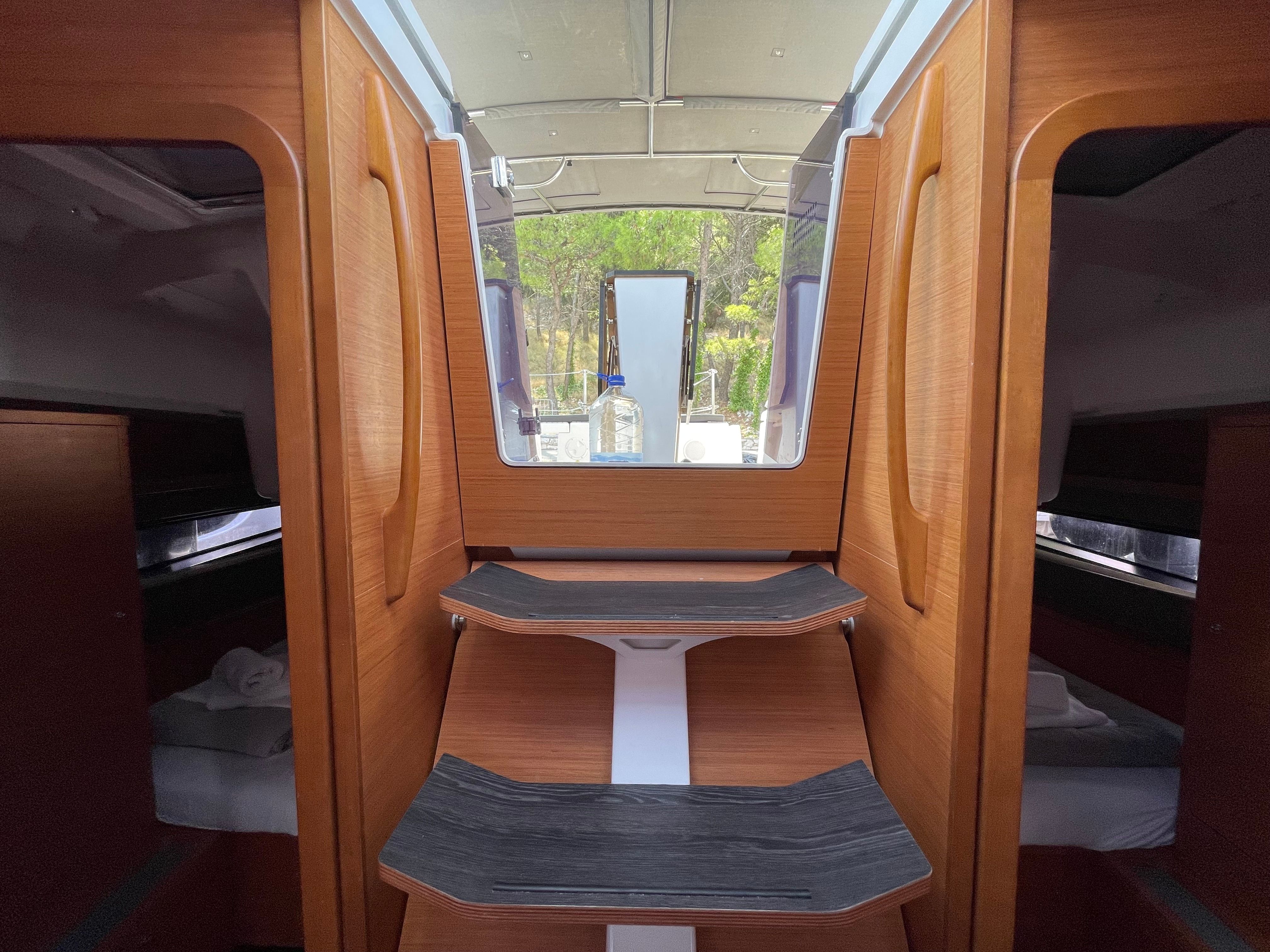 Dufour 41 | First Song