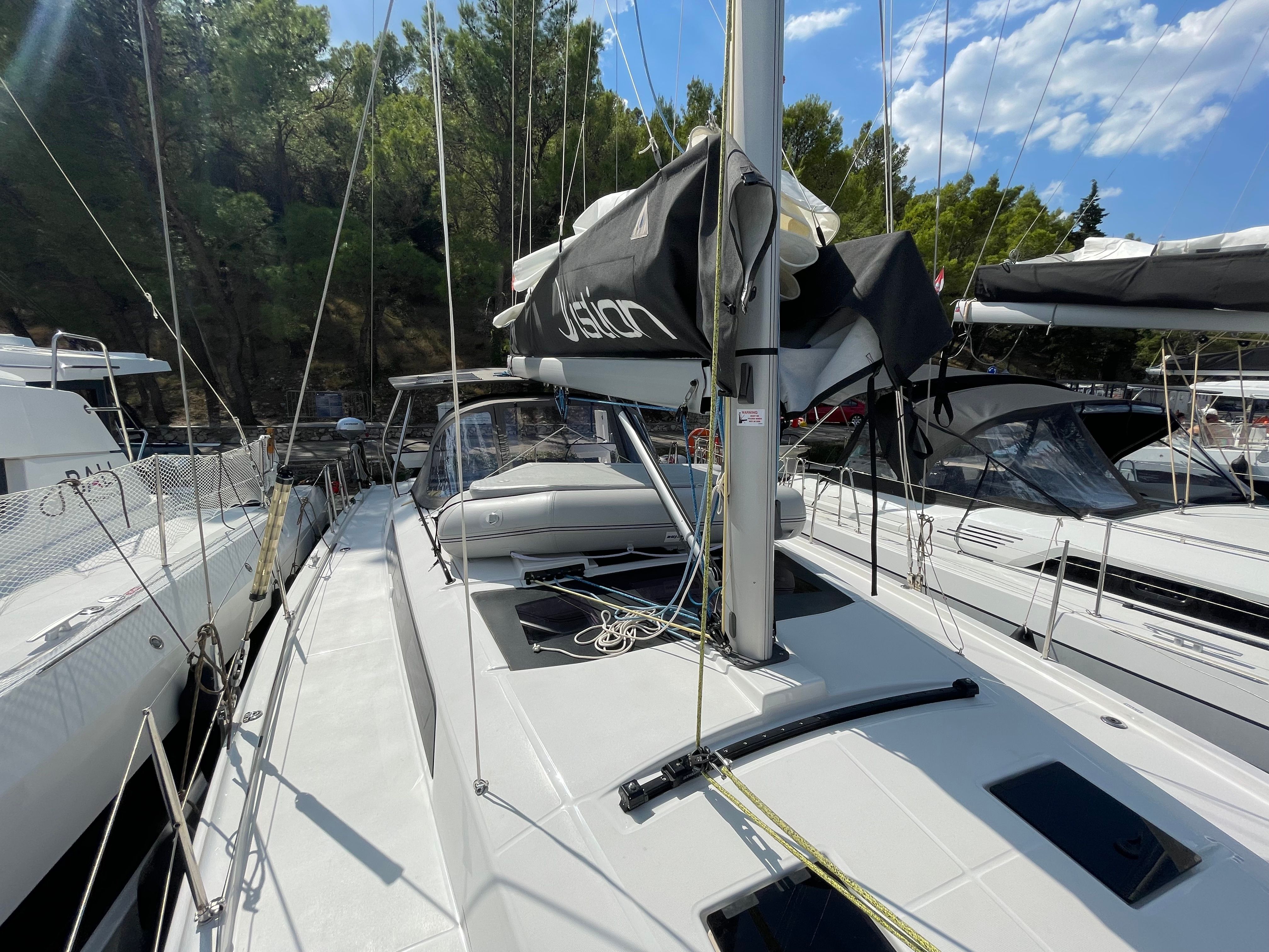 Dufour 41 | First Song