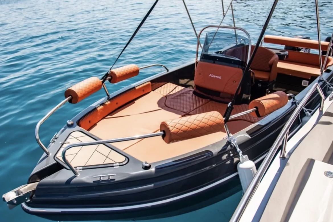 Karel Paxos 170 | Athena