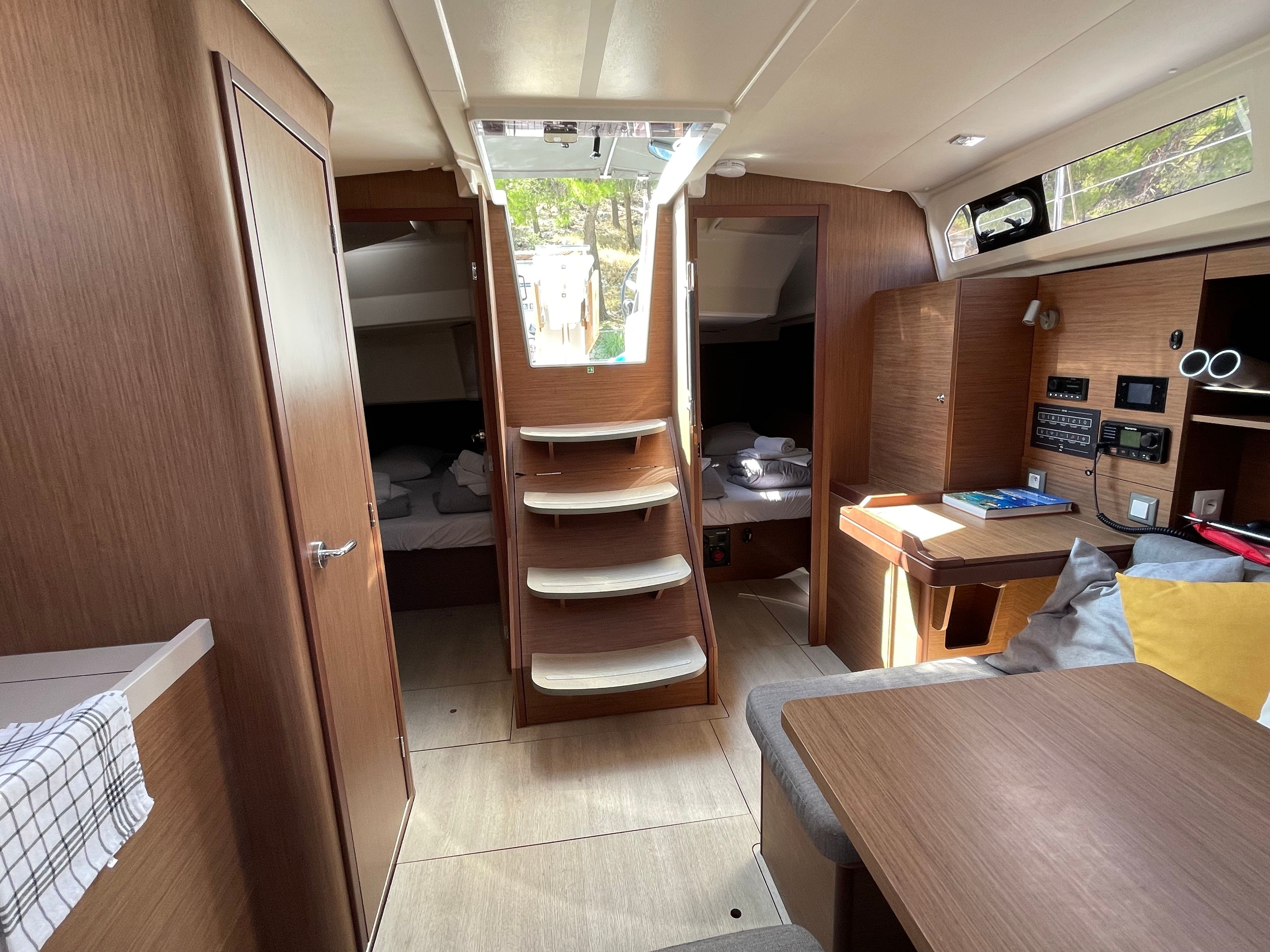 Beneteau Oceanis 37.1 | First Dream