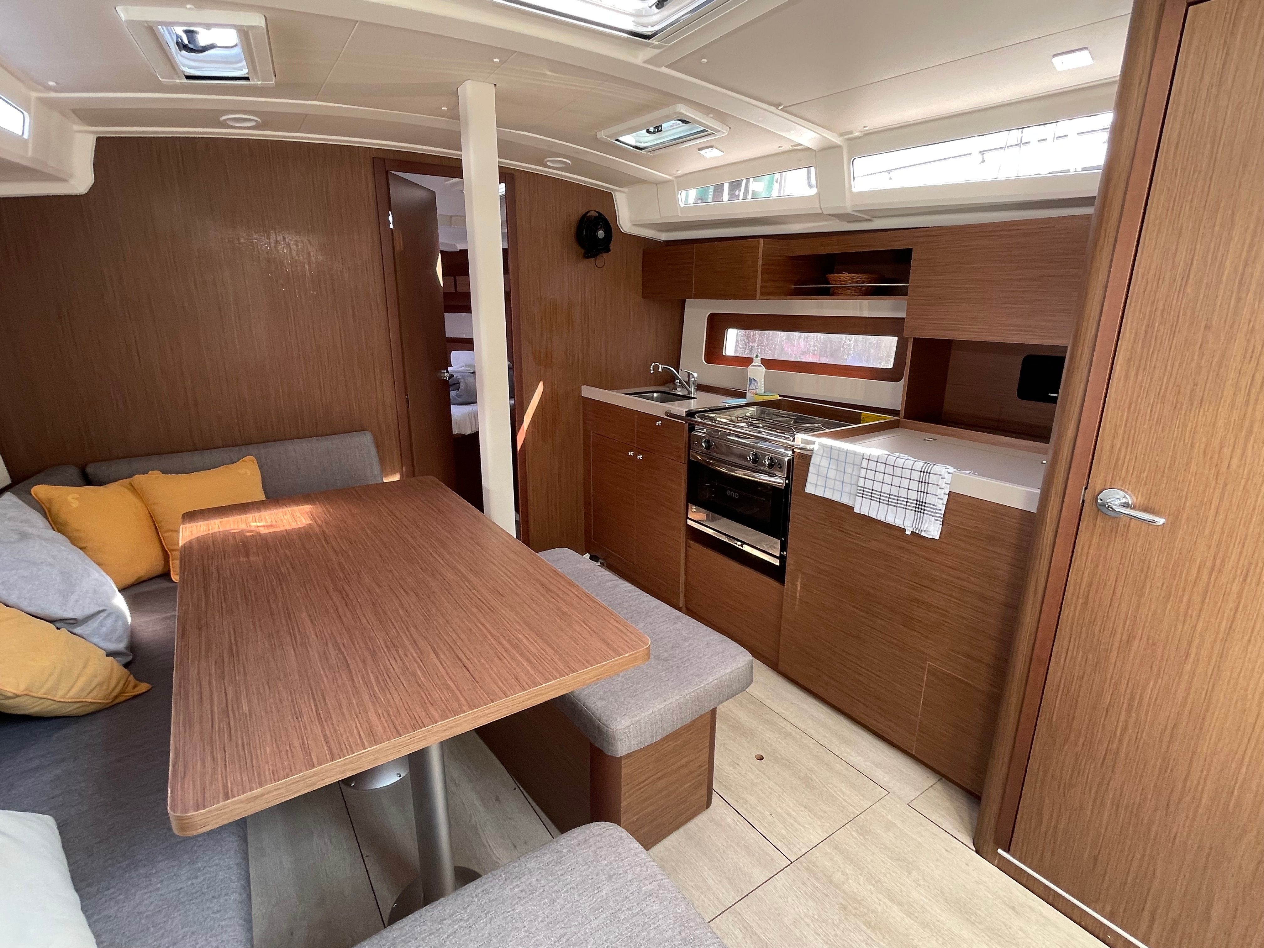 Beneteau Oceanis 37.1 | First Dream