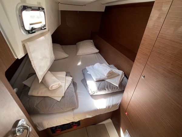 Beneteau Oceanis 37.1 | First Dream