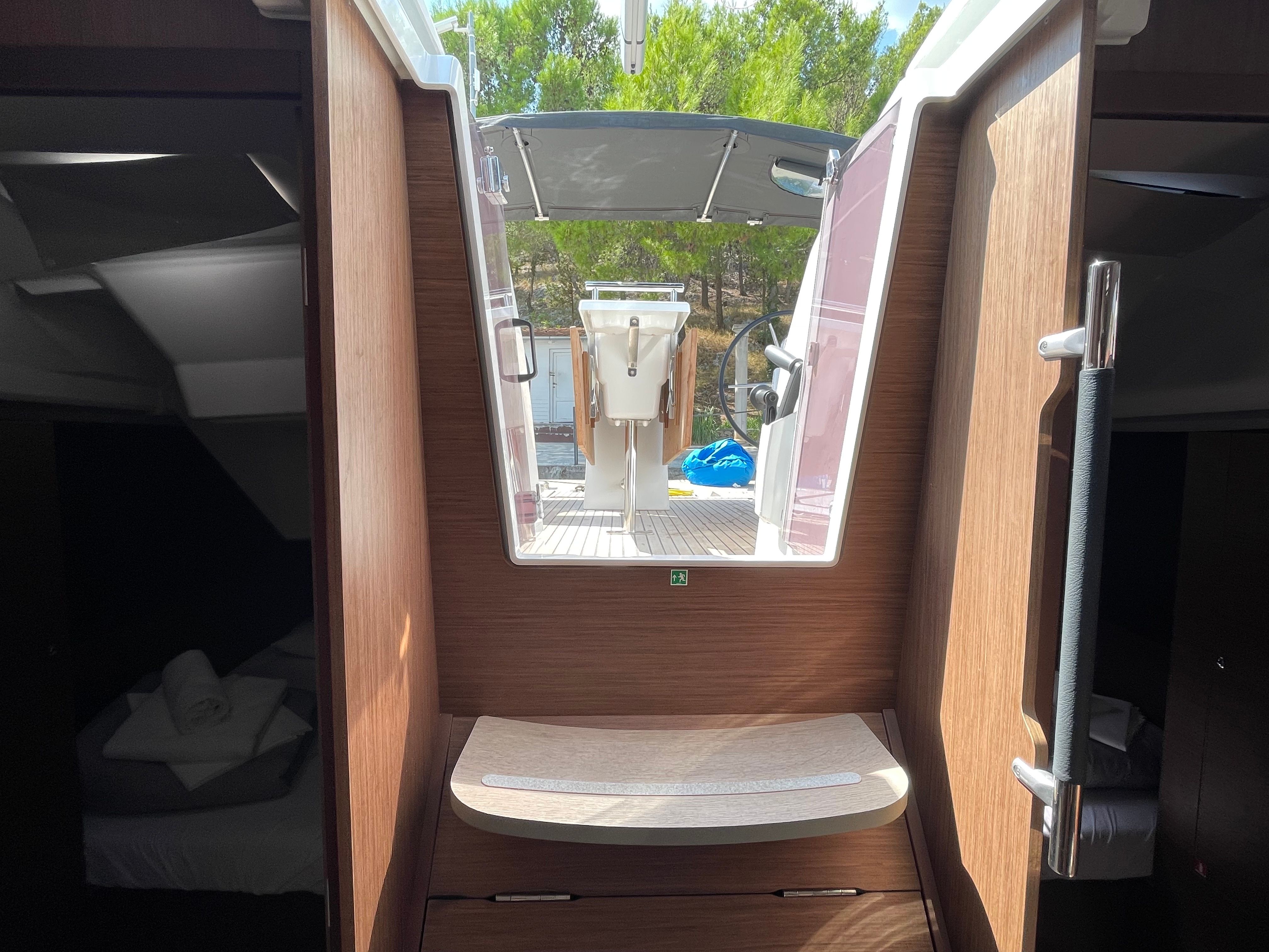 Beneteau Oceanis 37.1 | First Dream