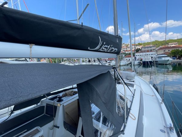 Dufour 37 | First Laugh