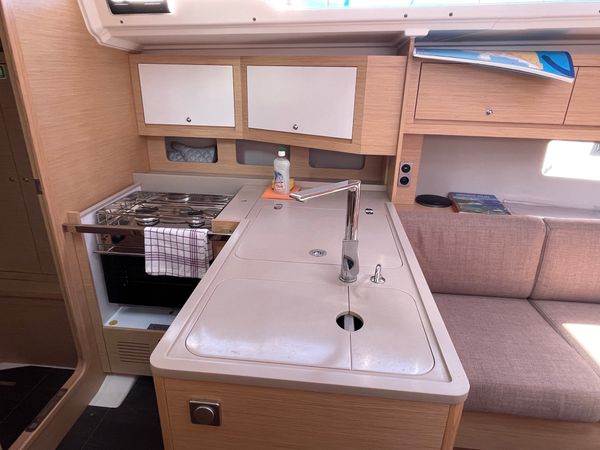 Dufour 37 | First Laugh