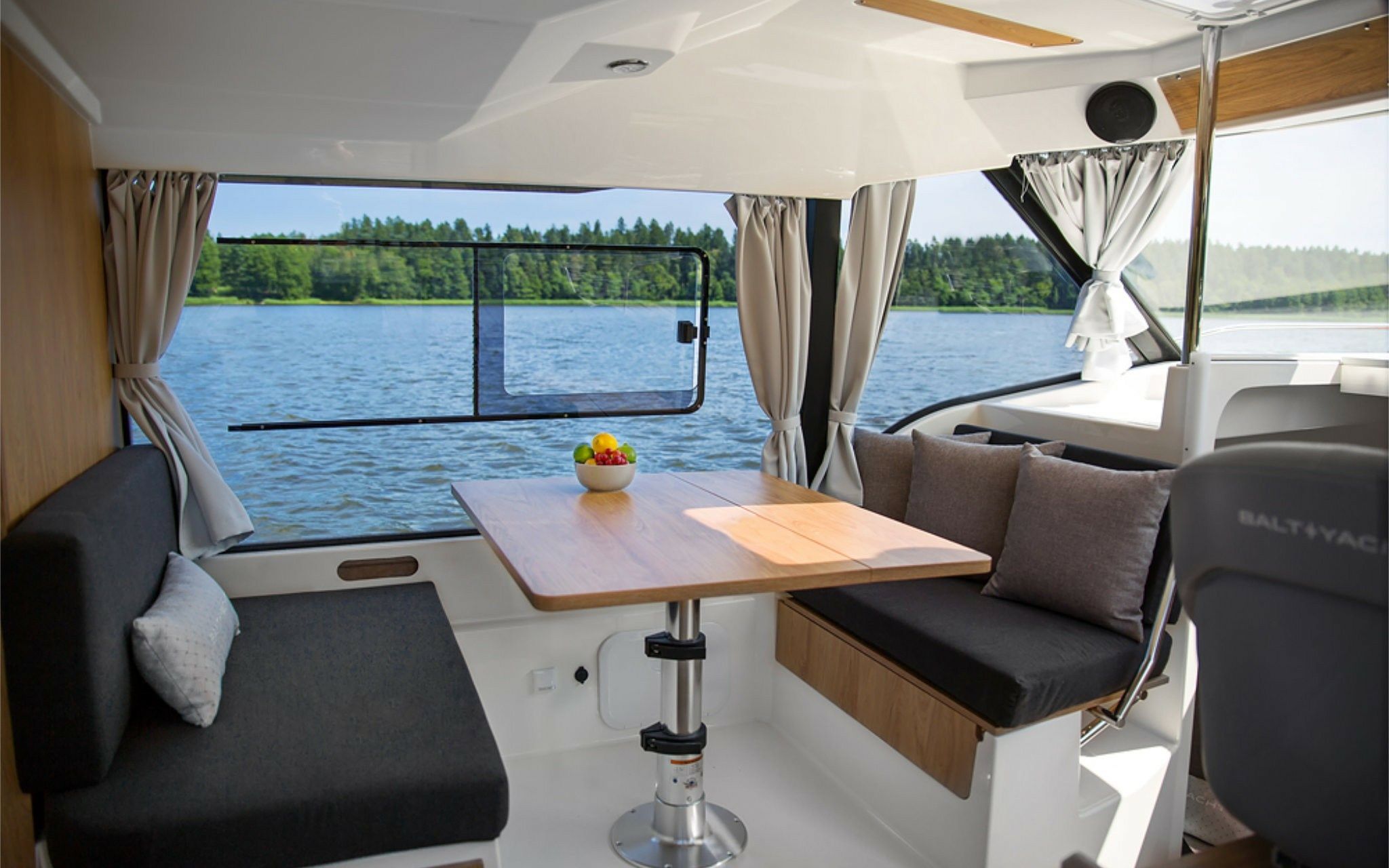 Sun Camper 35 Flybridge | 14