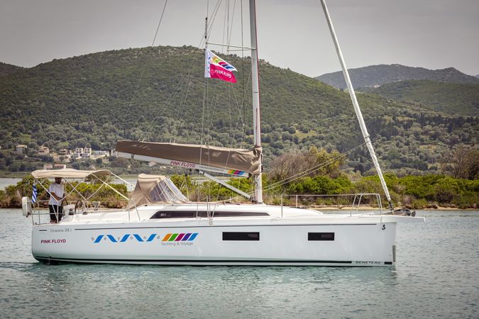 Beneteau Oceanis 34.1 | Pink Floyd