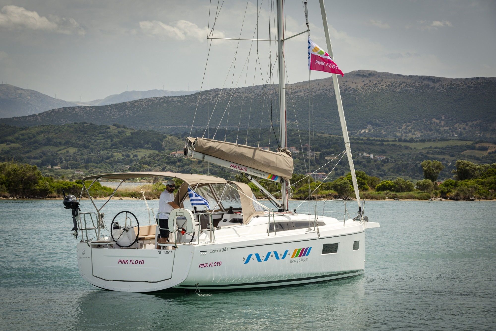Beneteau Oceanis 34.1 | Pink Floyd