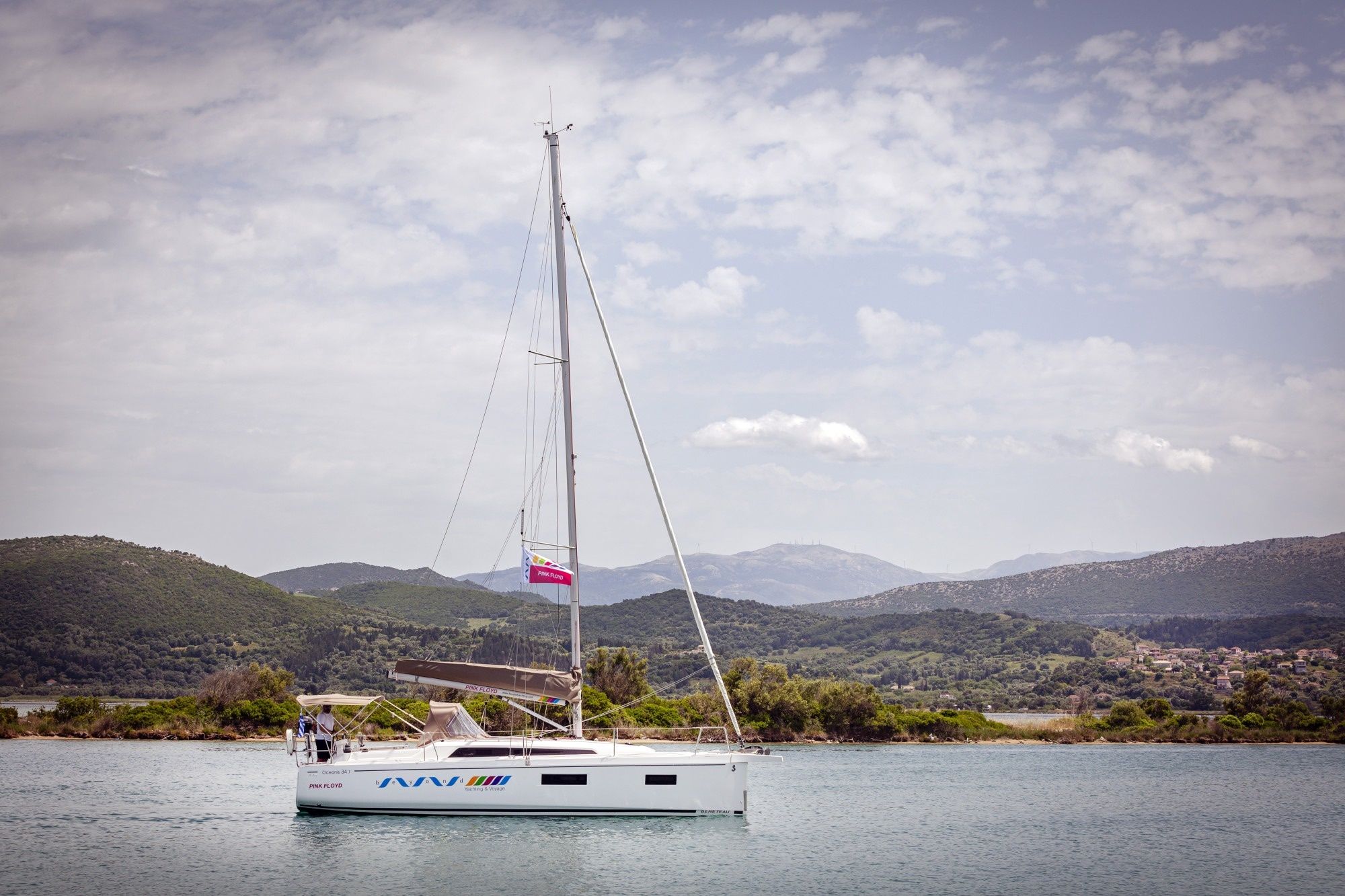 Beneteau Oceanis 34.1 | Pink Floyd