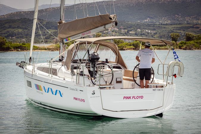 Beneteau Oceanis 34.1 | Pink Floyd