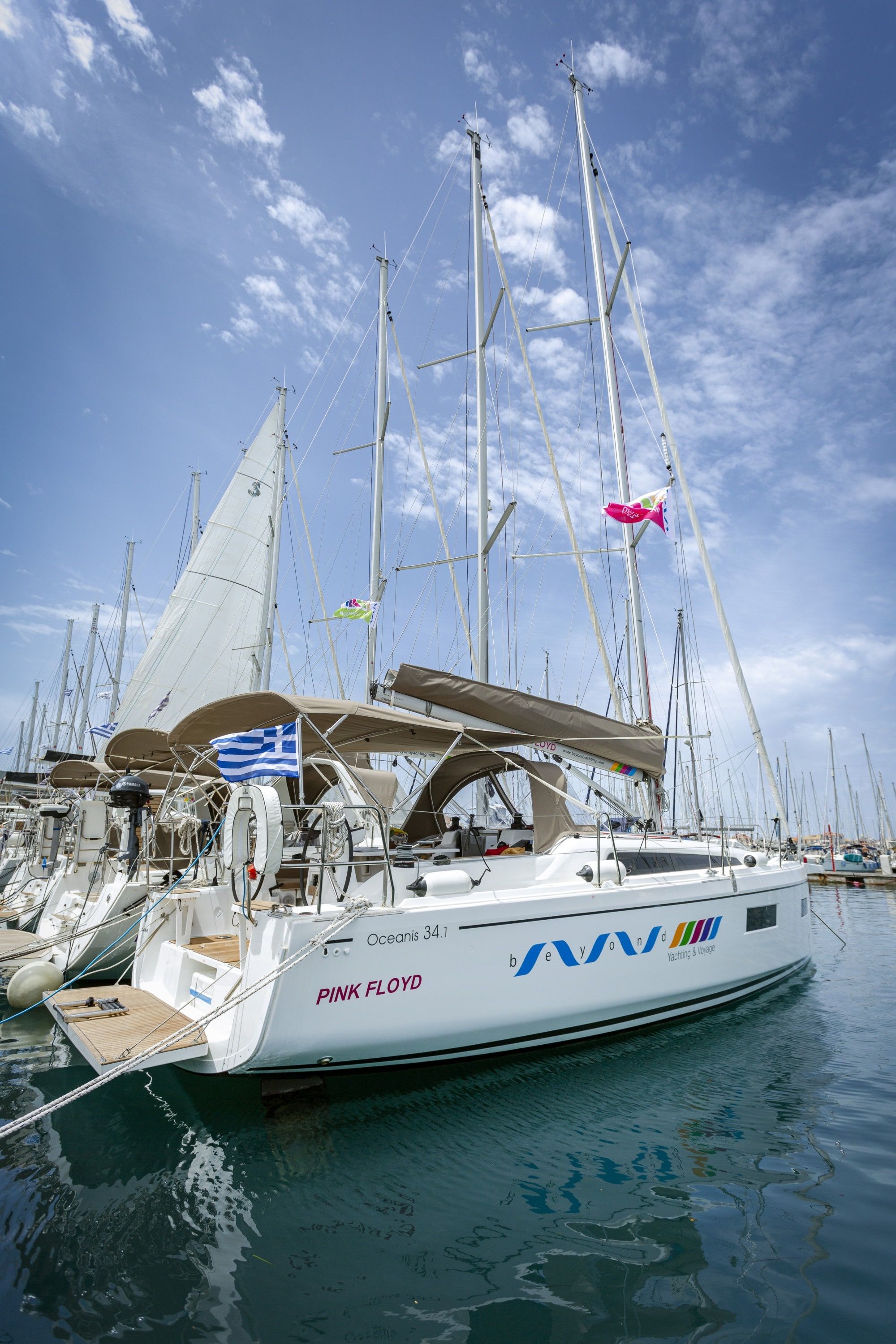 Beneteau Oceanis 34.1 | Pink Floyd