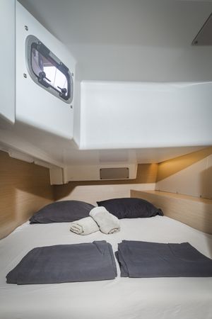 Beneteau Oceanis 34.1 | Pink Floyd