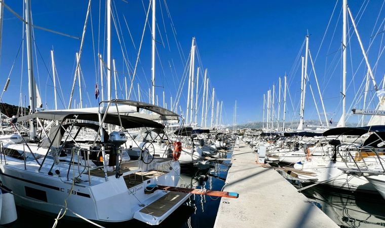 Bavaria C38 | Wind Dancer