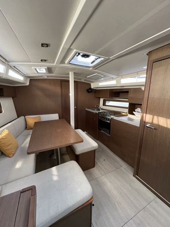Beneteau Oceanis 37.1 | Bora Bora