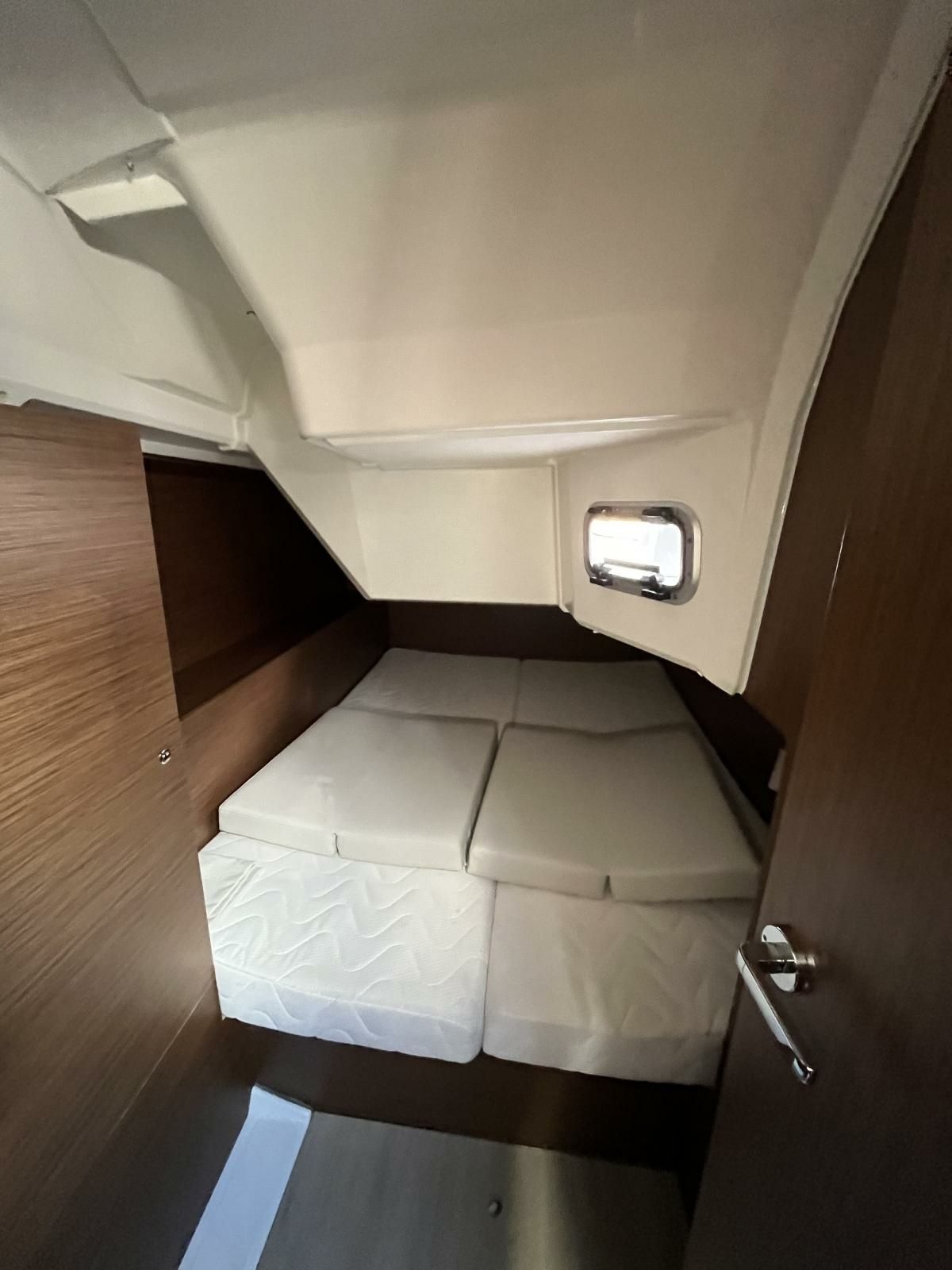 Beneteau Oceanis 37.1 | Bora Bora